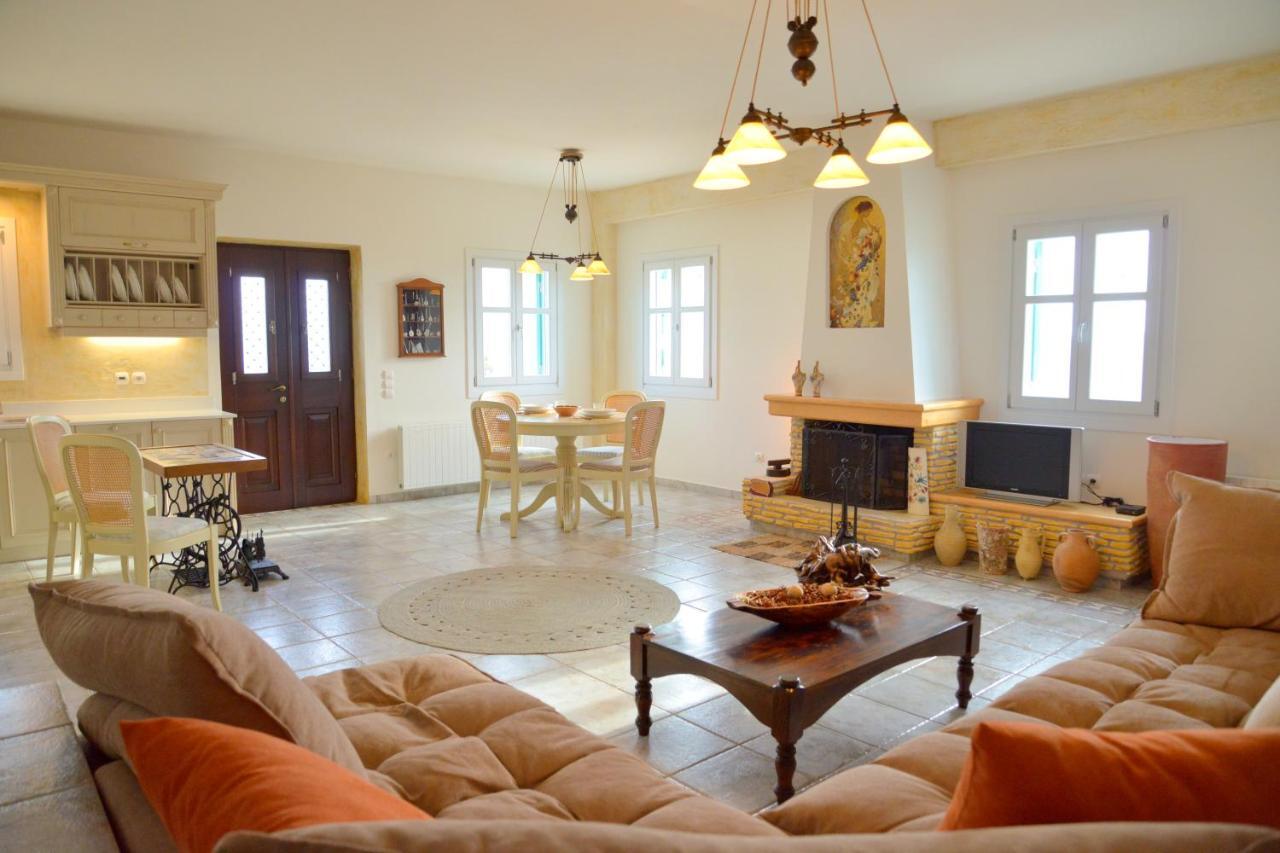 Villa De Viento Tripiti Luaran gambar